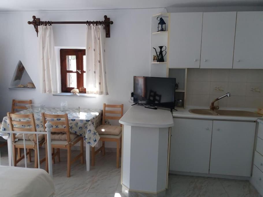 Grandpa Simos' Traditional Guest House Agios Romanos Eksteriør bilde